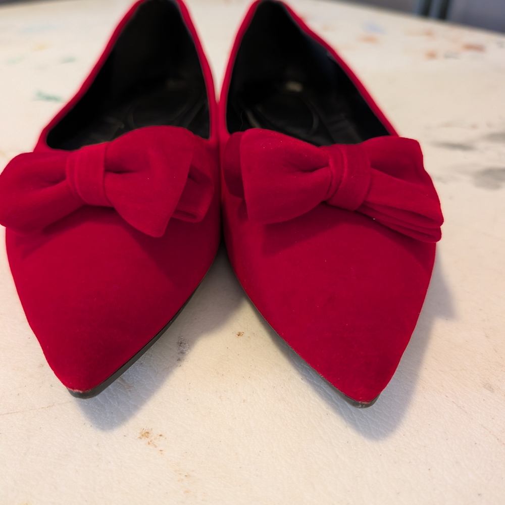 Elegant Red Women's Flats with Bow Size 11